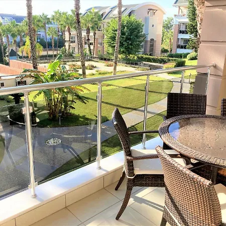 Apartman Outstanding 3 Bed Duplex In Popular Gated Community