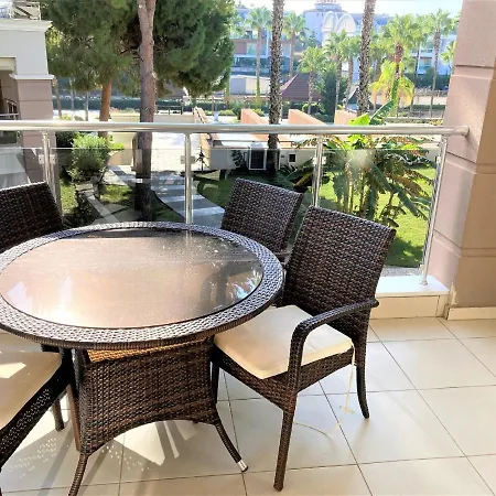 Apartman Outstanding 3 Bed Duplex In Popular Gated Community *