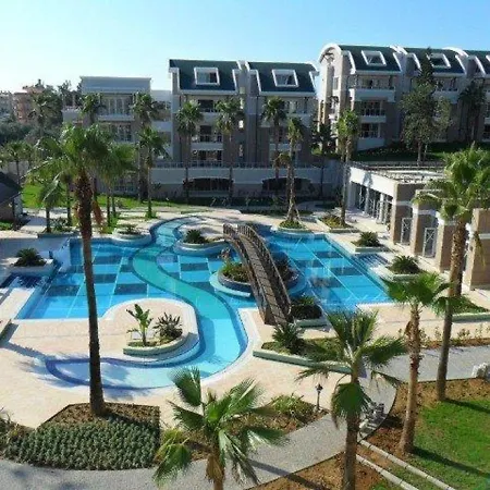 Outstanding 3 Bed Duplex In Popular Gated Community Apartman