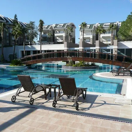 Outstanding 3 Bed Duplex In Popular Gated Community Daire