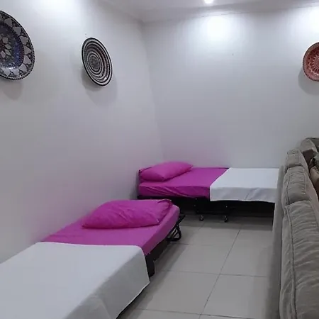 Outstanding 3 Bed Duplex In Popular Gated Community * Side